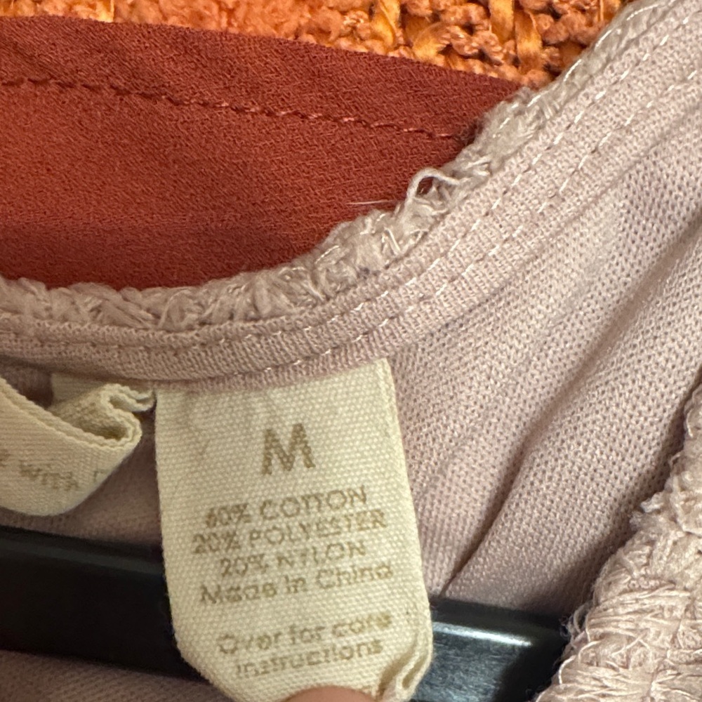 Elegant light pink Lace Sleeveless Dress - Picture 5 of 5